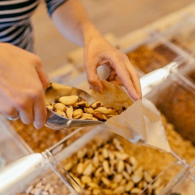 3 Helpful Tips for What to Look For When Buying Nuts